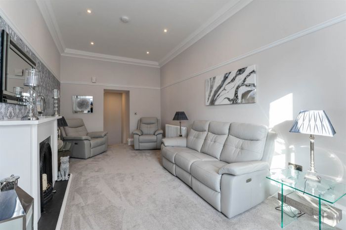 3 The Merchant House