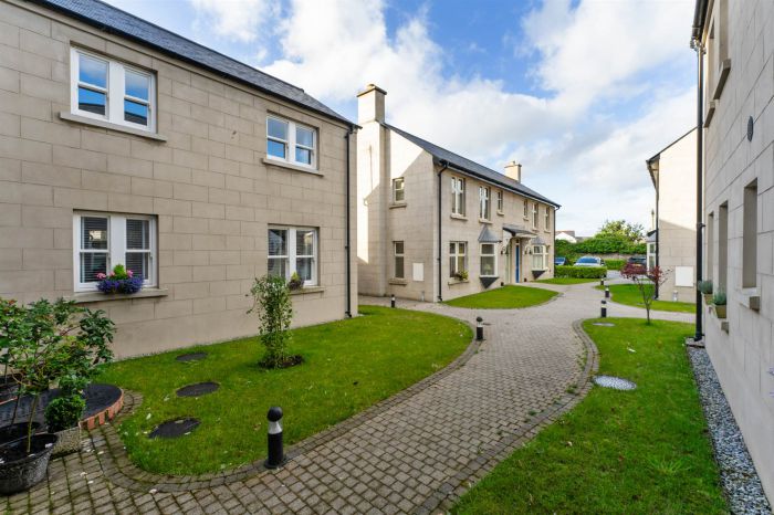 3 The Merchant House