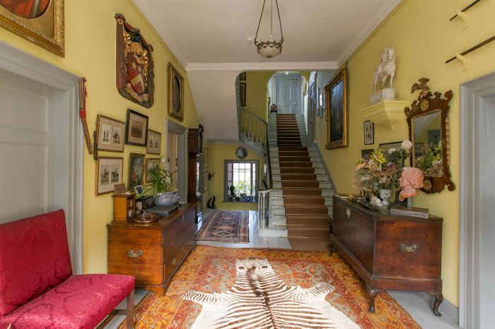 The Manor House , 38 High Street