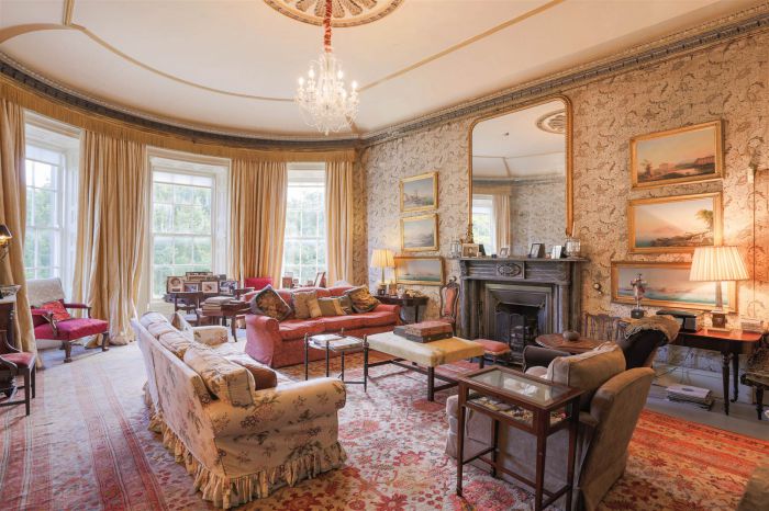 The Manor House , 38 High Street