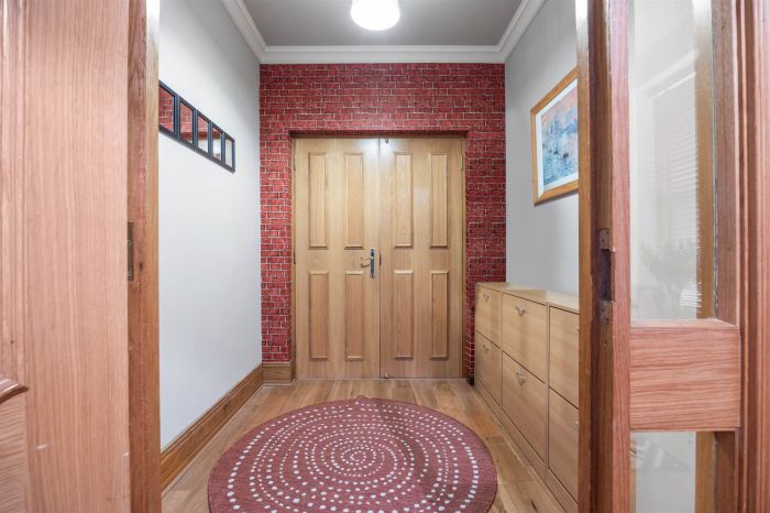 4 Sharman House Apartment