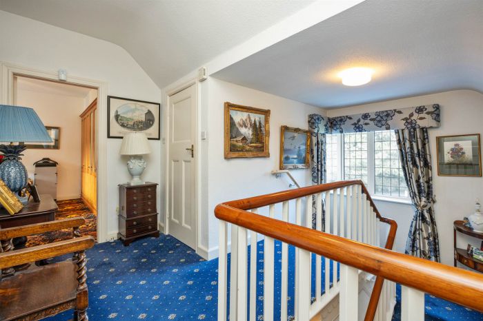 Lenaghmore, 4 Circular Road West