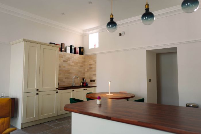 4 The Merchant House