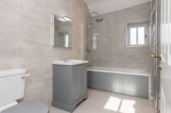 4 The Merchant House