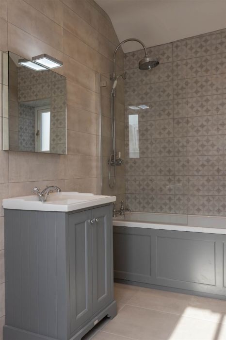 4 The Merchant House