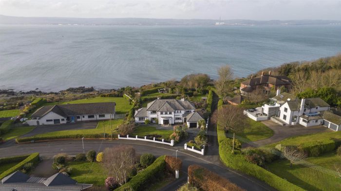 Kabakona, 19 Sheridan Drive, Helens Bay, Bangor, BT19 1LB