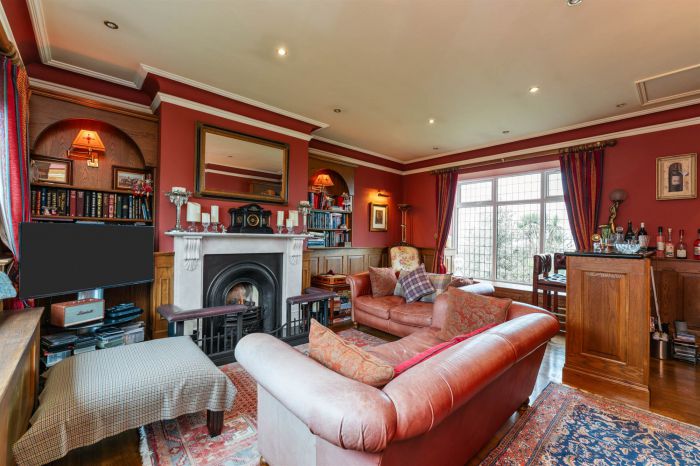 Kabakona, 19 Sheridan Drive