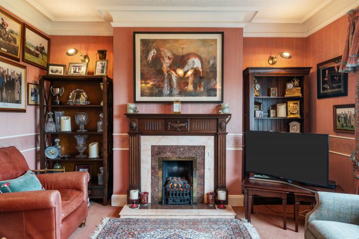 Kabakona, 19 Sheridan Drive