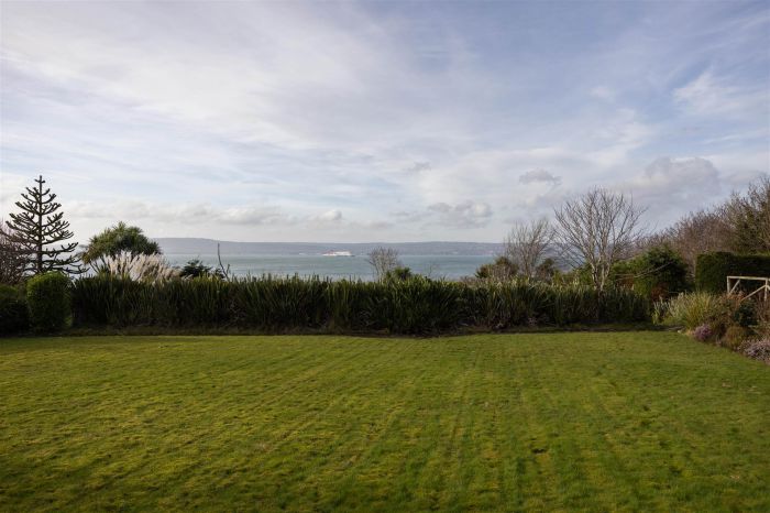 Kabakona, 19 Sheridan Drive