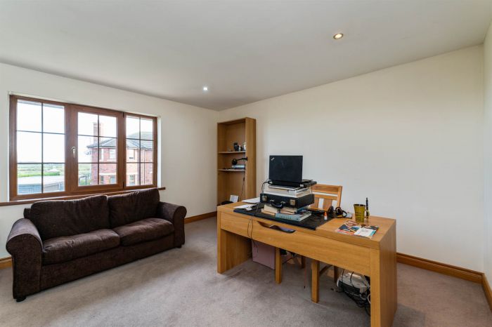 6 Ballycrochan Crescent