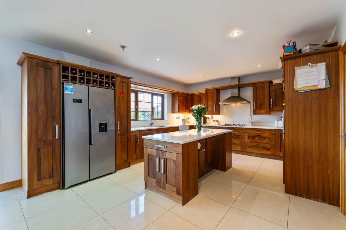 6 Ballycrochan Crescent