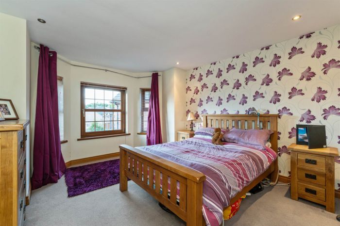 6 Ballycrochan Crescent