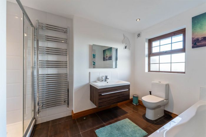 6 Ballycrochan Crescent