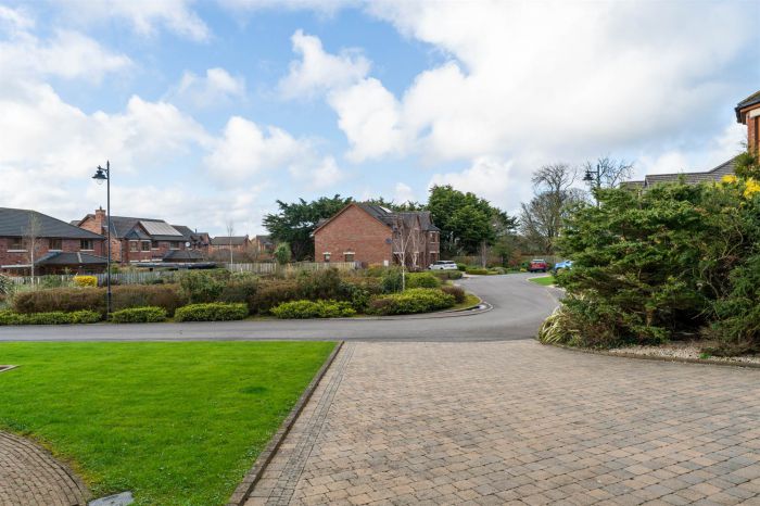 6 Ballycrochan Crescent