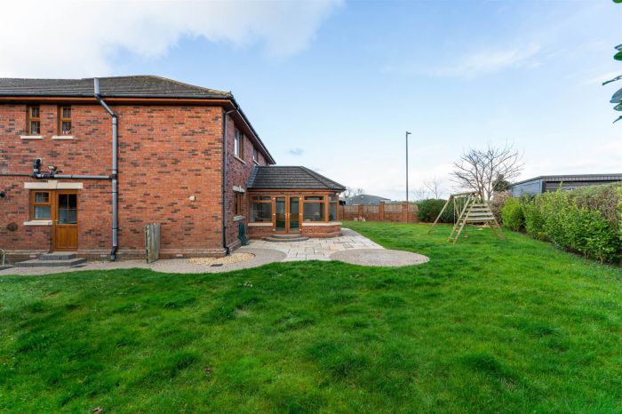 6 Ballycrochan Crescent