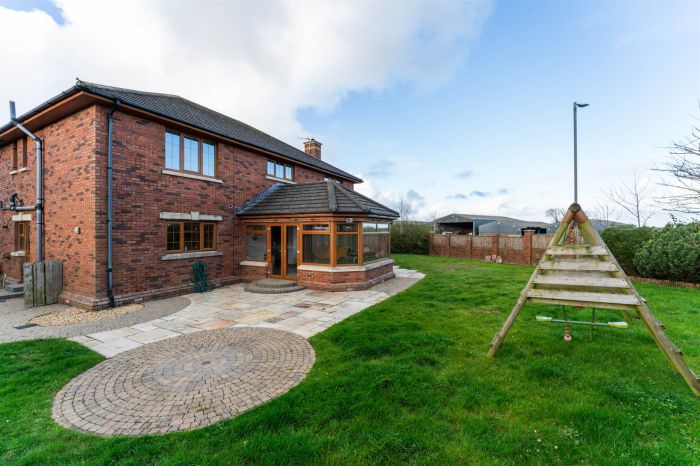 6 Ballycrochan Crescent