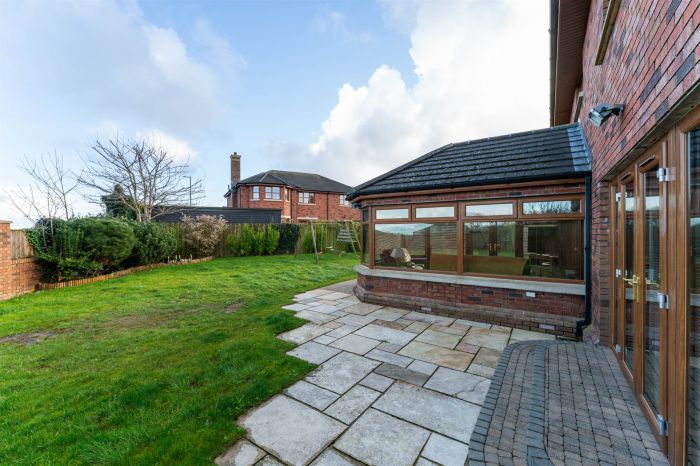 6 Ballycrochan Crescent