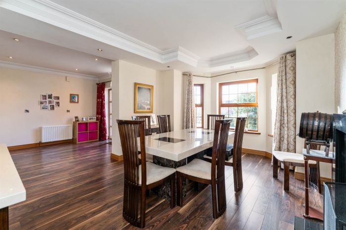 6 Ballycrochan Crescent