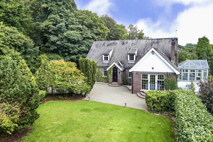 2 Old Station Road, Craigavad, Holywood, BT18 0BX