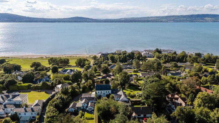 Farm Hill, 41 Farmhill Road