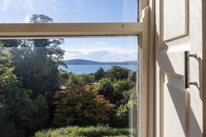 Farm Hill, 41 Farmhill Road