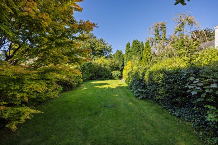 Farm Hill, 41 Farmhill Road