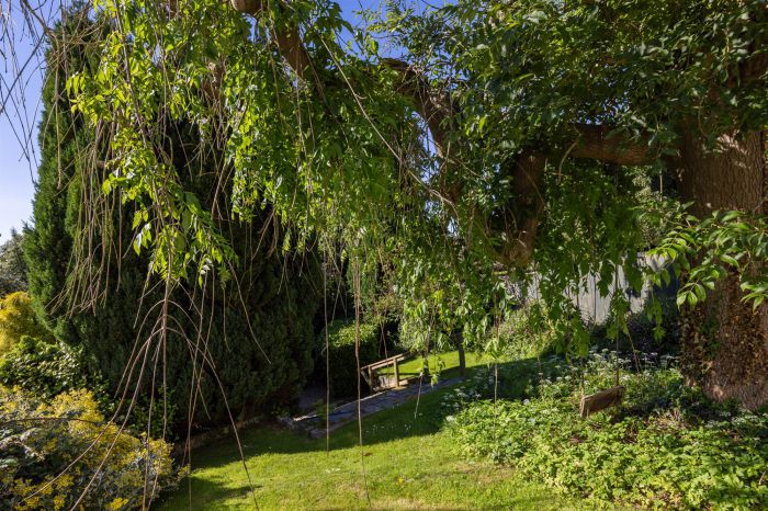 Farm Hill, 41 Farmhill Road