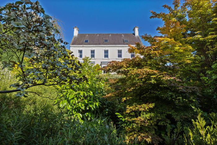 Farm Hill, 41 Farmhill Road