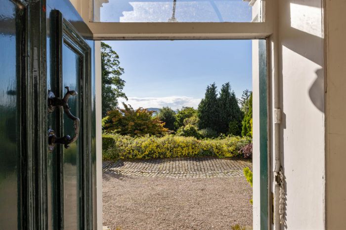 Farm Hill, 41 Farmhill Road