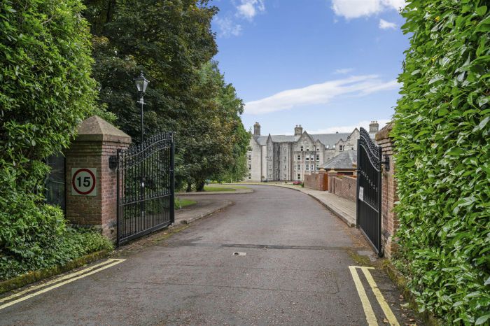 Apt 22 Sharman House