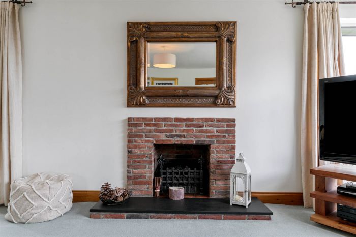 GLENLEA, 61 Bryansglen Park