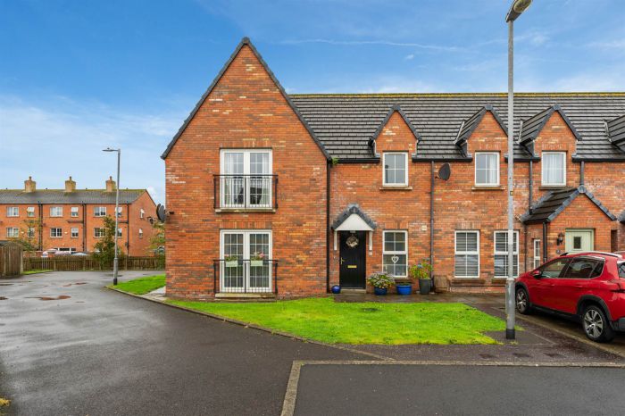 6 Linen Court, Bangor, BT19 7JG