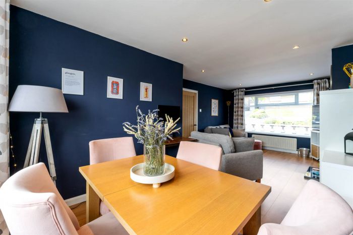 39 Sinclair Road North