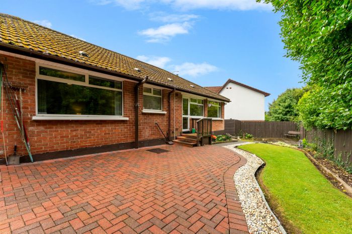 18 Marlborough Avenue