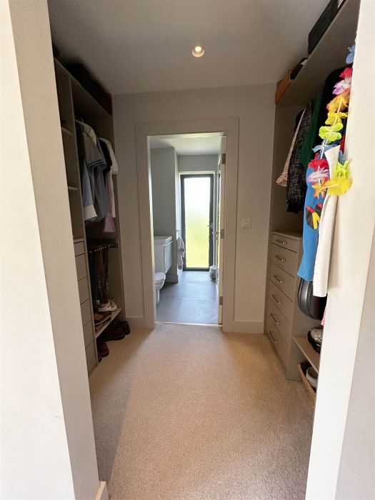 9 Cultra Station Road