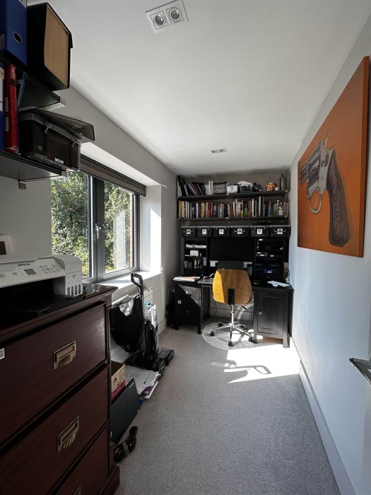 9 Cultra Station Road