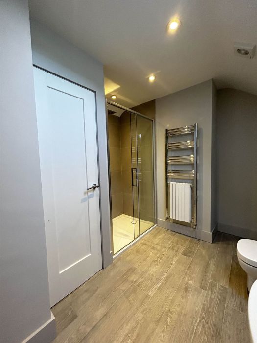 9 Cultra Station Road