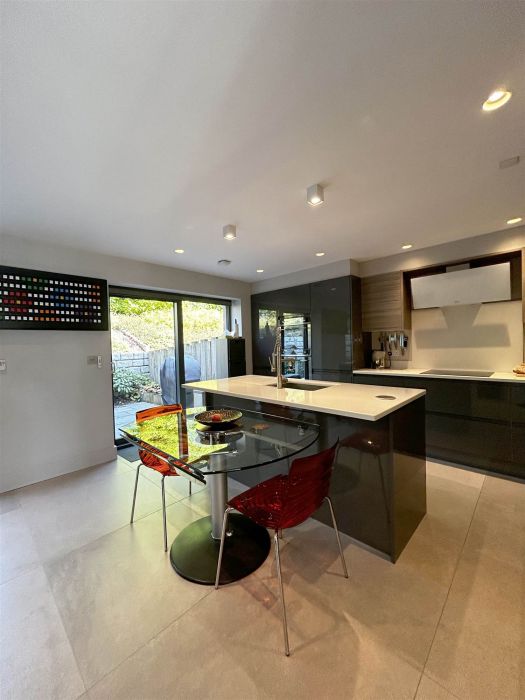 9 Cultra Station Road