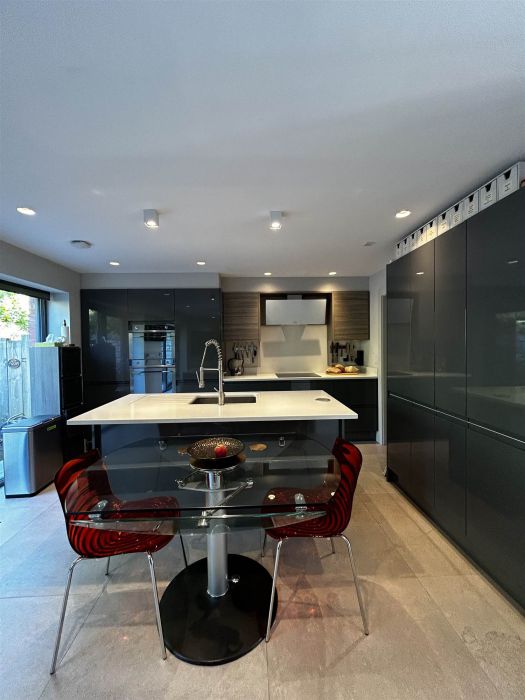 9 Cultra Station Road