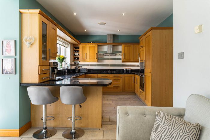 37 Ballycrochan Avenue