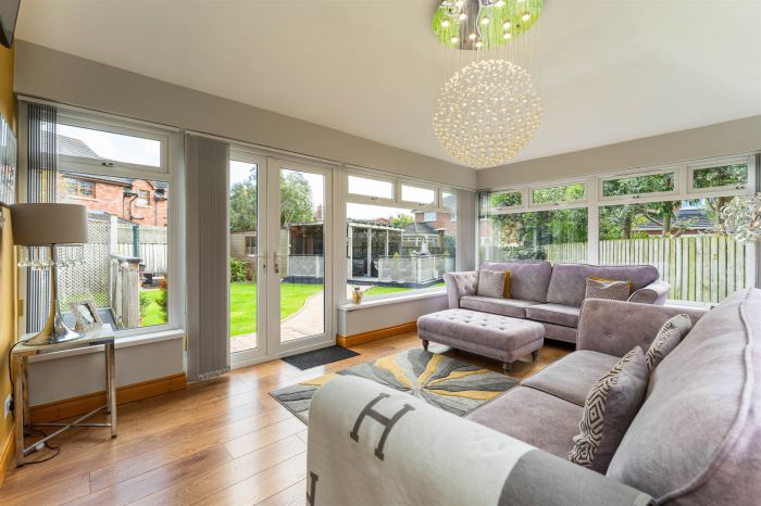 37 Ballycrochan Avenue