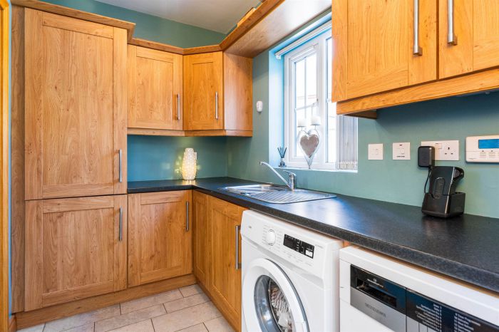 37 Ballycrochan Avenue