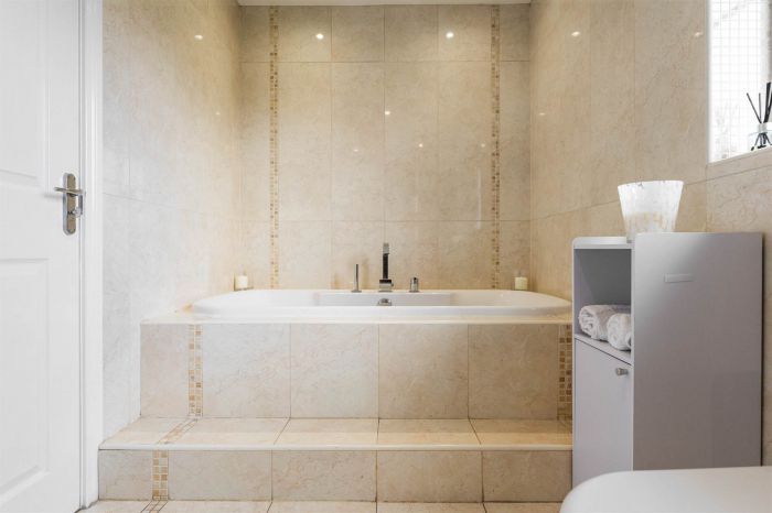 37 Ballycrochan Avenue