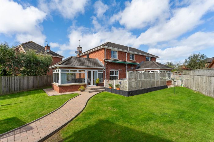 37 Ballycrochan Avenue