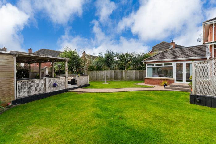 37 Ballycrochan Avenue