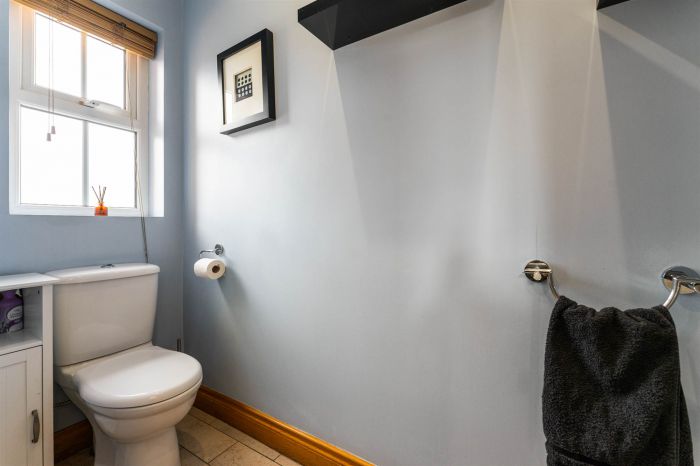 37 Ballycrochan Avenue