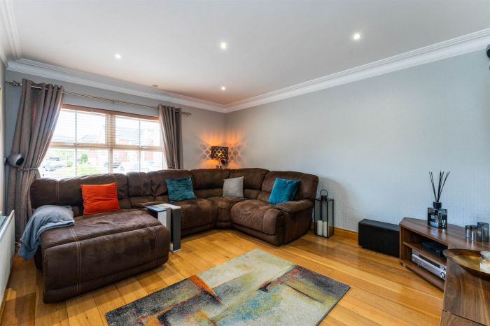 37 Ballycrochan Avenue