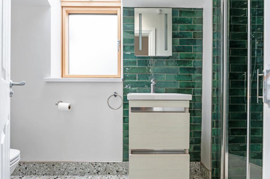 47a, Killaire Park