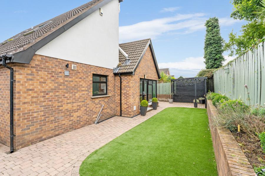 47a, Killaire Park