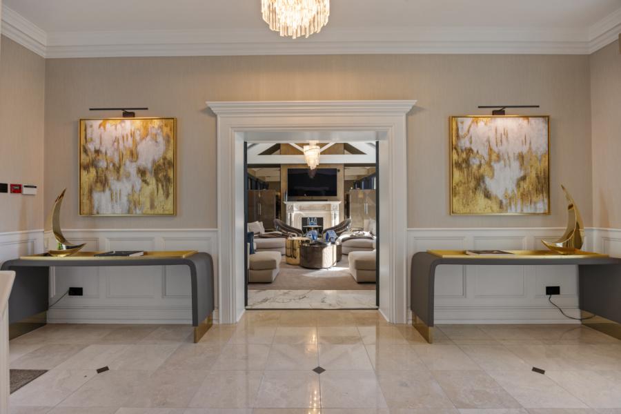 25 Cultra Avenue